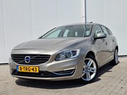 Volvo V60 - 2.4 D6 AWD Plug-In Hybrid Summum 1e eig. bj 2014 Distributie