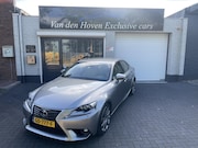 Lexus IS-Serie - 300h Hybrid Luxury Line Dealer onderhouden.