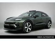 Porsche Macan - 4 100 kWh | Sport Chrono Pakket | Luchtvering | Panoramadak