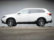 Mitsubishi Outlander - 2.0 Connect Pro Sport (APPLE CARPLAY, NAVI, CAMERA, 360 VIEW