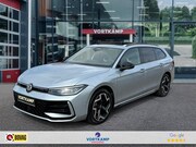 Volkswagen Passat - 1.5 TSI DSG GTE R-LINE PANO-DAK/TREKHAAK/360-CAMERA/HenK/NAV