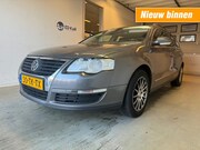 Volkswagen Passat - Variant 2.0 FSI Comfortline CLIMA TREKHAAK NAP EXPORT