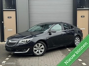 Opel Insignia - 1.6 CDTI Cosmo / PDC / Stoelv / Stuur / TrekH