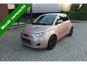 Fiat 500 - La Prima 42 kWh Clima-Camera-Leder-Stoelverwarming-JBL-Pano