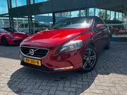Volvo V40 - 2.0 D3 Summum (Parkeersensoren, Trekhaak, Automaat, Goed Ond