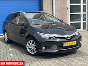 Toyota Auris - 1.2 BJ 2017 Pano, Navi, Camera. NL Auto NAP