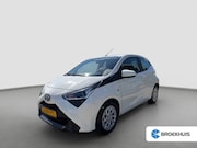 Toyota Aygo - 1.0 VVT-i 72pk x-play | Carplay | Airco | Achteruitrijcamera