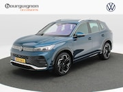 Volkswagen Tiguan - 1.5 eHybrid 272 Pk Automaat R-Line | Trekhaak | Head-up | 36