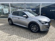 Peugeot e-208 - EV Allure 50 kWh Pano / Led / Cruise / carplay / Camera / St