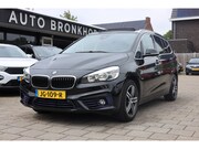 BMW 2-serie - 218i SPORT | PANO | NAVIGATIE | 17 INCH