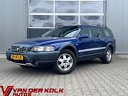 Volvo V70 - 2.4 T AWD Comfort Line Blijvend Youngtimer! | Nieuwe Distrib
