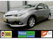 Toyota Auris - 85kW/116pk*AUTOMAAT*CRUISE*P-CAMERA*NEDERLANDS*