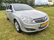 Opel Astra - 1.6 Temptation ( Dealer onderhouden)