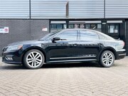 Volkswagen Passat - 2.0 TSI Highline 4-deurs automaat, Schuifkanteldak, Navi,