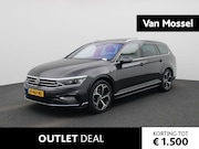 Volkswagen Passat - Variant 1.5 TSI R-Line Business + AUTOMAAT | Panoramadak | N