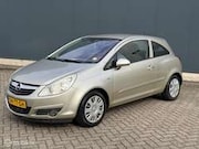 Opel Corsa - 1.4-16V Cosmo NAP/AIRCO/STOEL&STUURVERWARMING