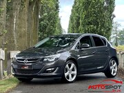 Opel Astra - 1.4 Turbo Business +