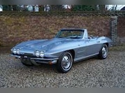 Corvette Stingray - C2 Convertible "Black plate Corvette" Corvette wit
