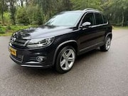 Volkswagen Tiguan - 1.4 TSI 160PK 2x R-Line Sport&Style PANO