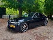 Alfa Romeo Giulia - 2.0T TI /panorama/carplay/harman Kardon