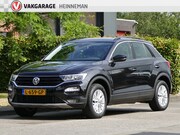 Volkswagen T-Roc - 1.5 TSI AUTOMAAT | verwarmd stuur | Apple Carplay / Android