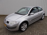 Renault Mégane - 1.6-16V Privilège Luxe 3drs ( APK KEURING BIJ AFLEVERING! )
