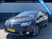 Toyota Avensis - 2.0 VVTi Dynamic Business Navigatie, Parkeersensoren, Achter