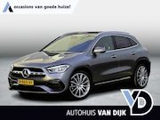 Mercedes-Benz GLA-Klasse - GLA 180 AMG Line | NL-Auto/Carplay/Camera/Sfeerverlichting/2