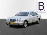 Mercedes-Benz E-klasse - 280 Elegance Youngtimer in perfecte staat