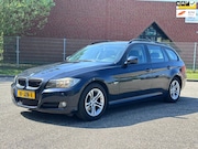 BMW 3-serie - Touring 318i Business Line Leder*Navigatie*Cruise*Clima*Park
