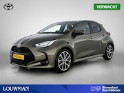 Toyota Yaris - 1.5 Hybrid 130 Executive | BTW voertuig | Dealer Onderhouden