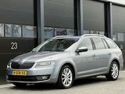 Skoda Octavia - 1.6 TDI Xenon Navi Clima AUTOMAAT