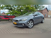Volvo V40 Cross Country - 1.6 D2 Ocean Race LEDER-NAVI-BJ 2015