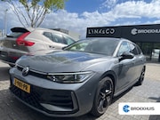 Volkswagen Passat - Variant 1.5 eTSI R-Line Business | Wegklapbare trekhaak | Pa