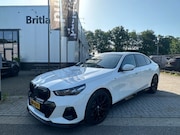 BMW 5-serie - 530e X-drive M-Sport bj2024 *Leer *Laser *Adaptive *NL auto