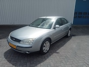 Ford Mondeo - 1.8-16V Collection Sedan Clima Trekhaak 2003