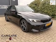 BMW 3-serie - 330d xDrive|Dealer Onderhouden|M-Pakket|Leer|Apk