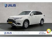Mitsubishi Outlander - 2.4 PHEV Pure | Trekhaak | Camera | Stoelverwarming | Airco