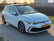 Volkswagen Golf - 1.5 eTSI R-Line Business Full option Pano/harman/stuurverwar