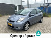 Toyota Yaris - 1.3 VVTi Aspiration 2010 CLIMA NAVI