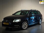 Volkswagen Passat - Variant 1.4 TSI R-Line Executive Edition DSG /Clima/Cruise/P