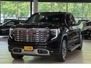 GMC Sierra - 6.2 V8 DENALI