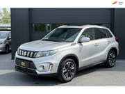Suzuki Vitara - 1.0 Boosterjet Stijl Pano|Camera|Dodehoek