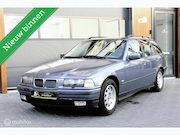BMW 3-serie - Touring 320i Sport Edition