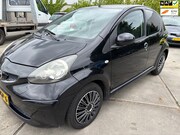 Toyota Aygo - 1.0-12V + auto-121169 km nap
