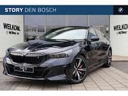 BMW i5 - eDrive40 M Sport / Trekhaak / Panoramadak / Harman