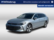 Volkswagen Passat - Variant 1.5 eHybrid 204PK Business / Zwenkbare Trekhaak / St