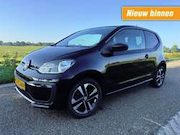 Volkswagen Up! - 1.0 / MOVE UP! / AIRCO / 2 JAAR APK / FACELIFT