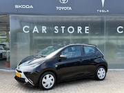 Toyota Aygo - 1.0 VVT-i x-play Camera|Carplay|Dealer Onderhouden