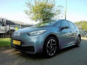 Volkswagen ID.3 - 62kWh 145pk SOH 90% Pro Clima Navi NL-Auto